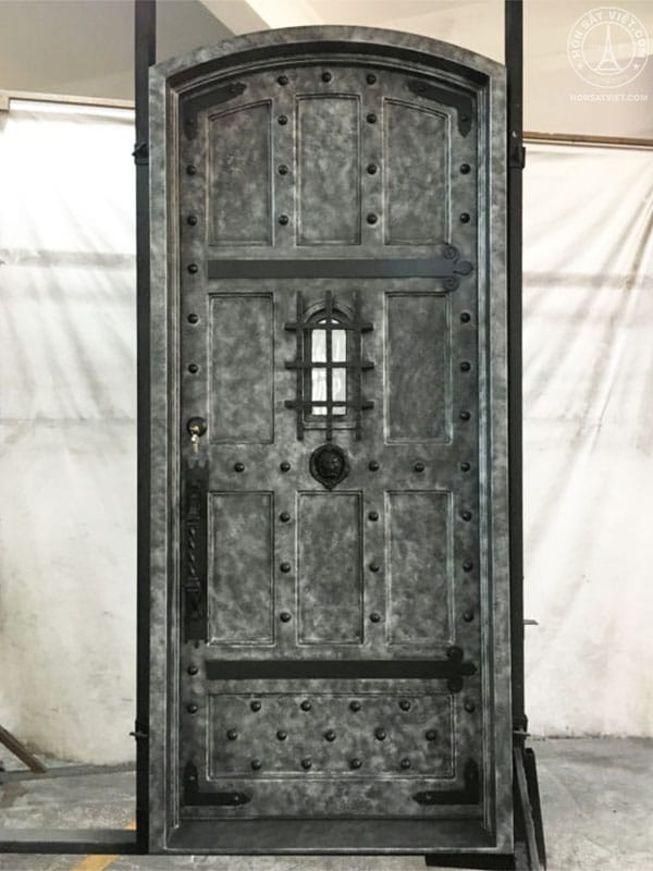 Có lỗ nhỏ để quan sát an toàn Có lỗ nhỏ để quan sát an toàn