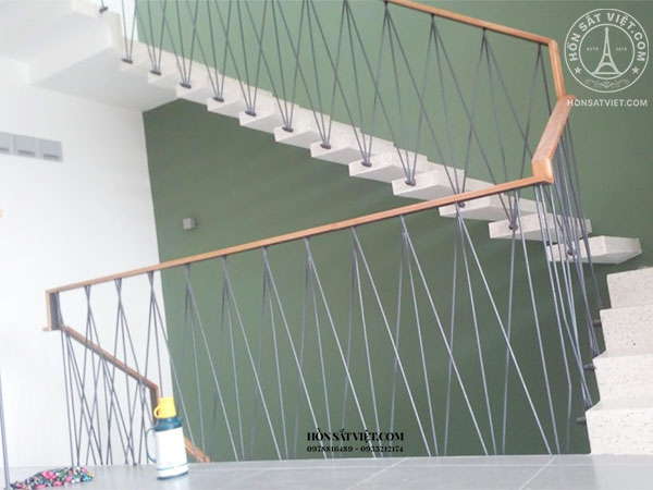 Lan can cầu thang sắt nghệ thuật đơn giản Lan can cầu thang sắt nghệ thuật đơn giản