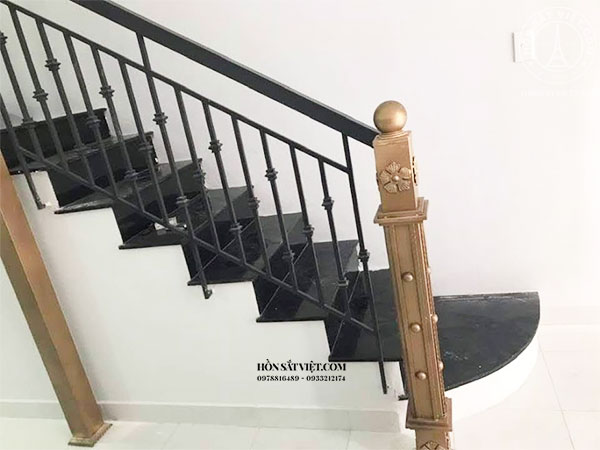 Mẫu lan can cầu thang sắt nghệ thuật hiện đại Mẫu lan can cầu thang sắt nghệ thuật hiện đại