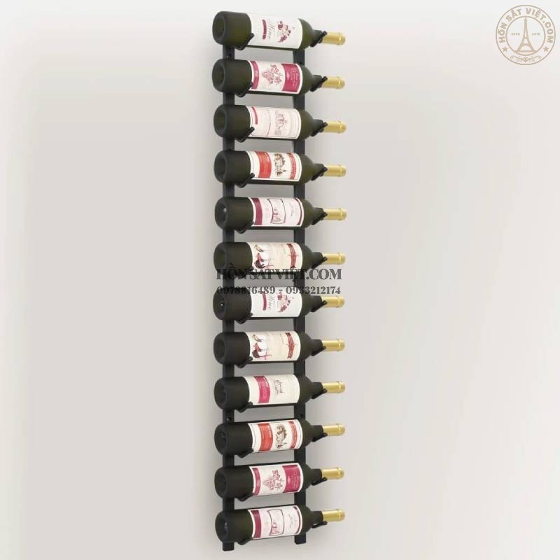 Kệ rượu sắt treo tường giúp tiết kiệm không gian và tăng tính thẩm mỹ