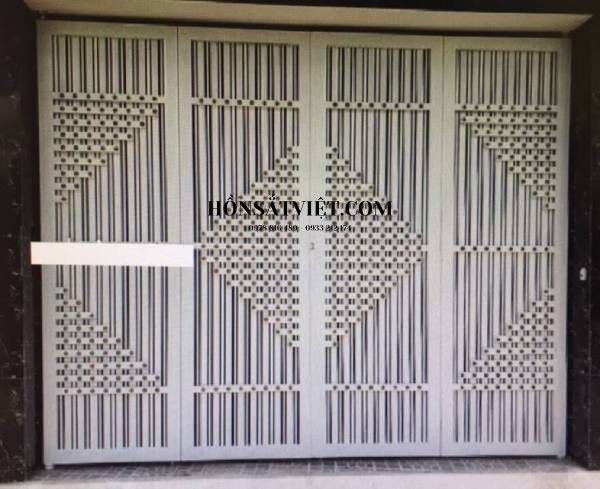 Cổng sắt mỹ thuật cho không gian sống đẳng cấp. Cổng sắt mỹ thuật cho không gian sống đẳng cấp.