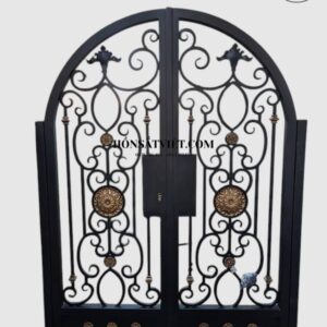 Cửa Sắt 2 Cánh TD2114 Kiểu Dáng Cổ Điển Tại Quận 10