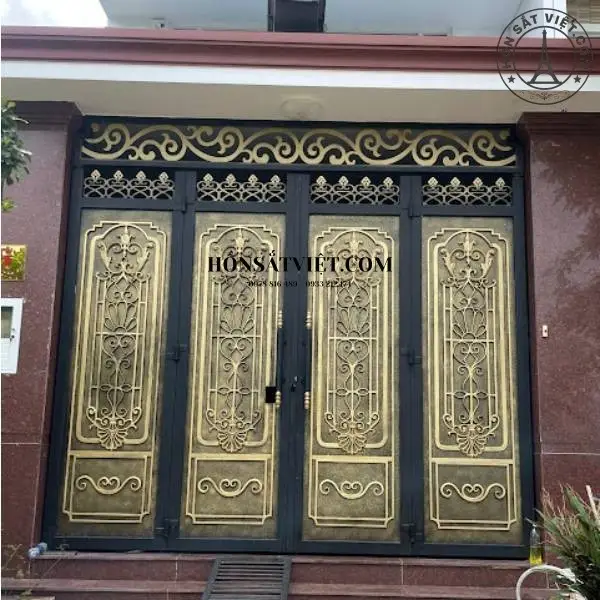 Cổng Nhà Hiện Đại MG5347 Màu Đen Kết Hợp Màu Đồng Sang Trọng Cổng Nhà Hiện Đại MG5347 Màu Đen Kết Hợp Màu Đồng Sang Trọng