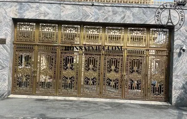 Cổng sắt mỹ thuật ARG4601 chống rỉ với sơn màu vàng đồng bền đẹp Cổng sắt mỹ thuật ARG4601 chống rỉ với sơn màu vàng đồng bền đẹp