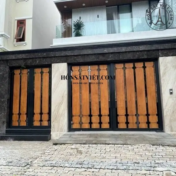 cong-nha-hien-dai-MG2007-nha-pho-quan-7