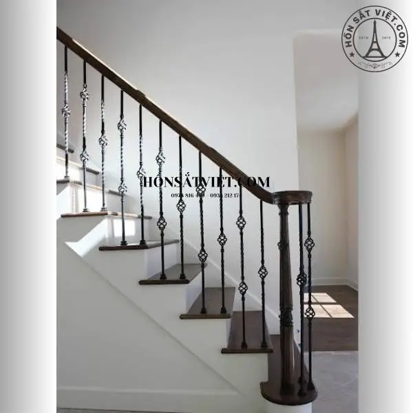 Lan Can Cầu Thang Sắt HR1403 Dáng Thẳng - Đơn Giản Nhưng Tinh Tế Lan Can Cầu Thang Sắt HR1403 Dáng Thẳng - Đơn Giản Nhưng Tinh Tế