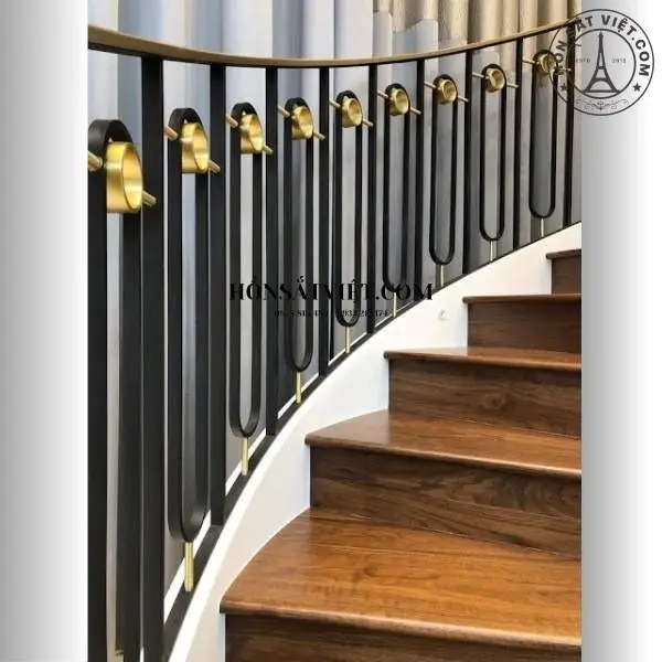 Lan Can Cầu Thang Sắt HR1422 Kết Hợp Sơn Mạ Vàng - Phong Cách Sang Trọng Và Lịch Lãm Lan Can Cầu Thang Sắt HR1422 Kết Hợp Sơn Mạ Vàng - Phong Cách Sang Trọng Và Lịch Lãm