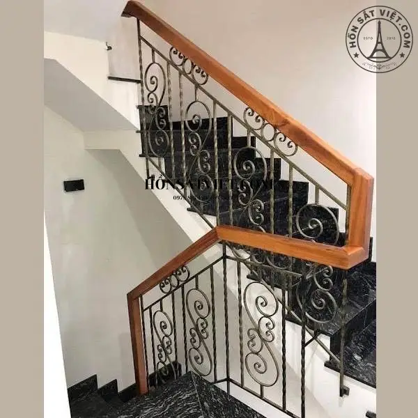 Lan Can Sắt Mỹ Thuật AWR5343 Màu Nâu Cổ Điển Sang Trọng Lan Can Sắt Mỹ Thuật AWR5343 Màu Nâu Cổ Điển Sang Trọng