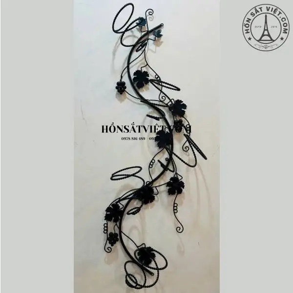 Kệ Để Rượu WS2624 Treo Tường Thiết Kế Dây Leo Độc Đáo Kệ Để Rượu WS2624 Treo Tường Thiết Kế Dây Leo Độc Đáo