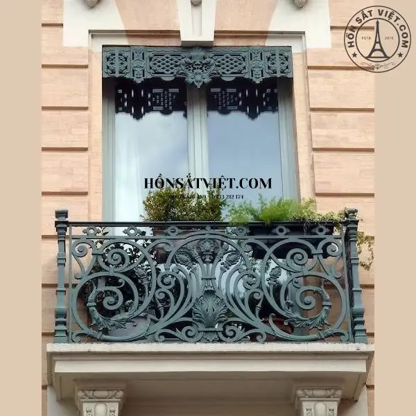 lan-can-ban-cong-sat-BR2807-hoa-tiet-doc-la