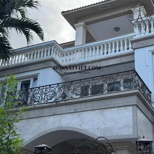 Lan Can Ban Công Sắt BR2815 Cổ Điển Tại Củ Chi Lan Can Ban Công Sắt BR2815 Cổ Điển Tại Củ Chi