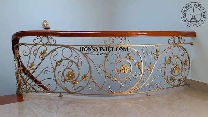 Lan can gác lửng bằng hoa văn sắt đẹp Lan can gác lửng bằng hoa văn sắt đẹp
