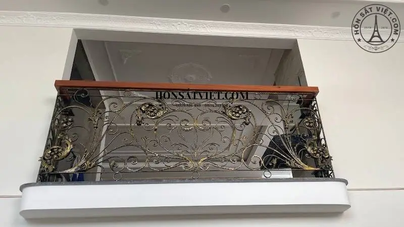 Mẫu lan can sắt gác lửng tại quận 7