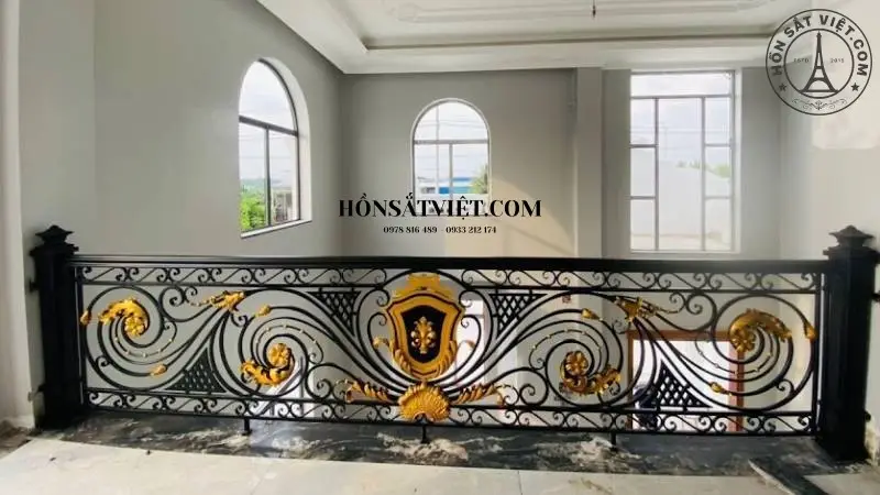 Lan can lên gác lửng cho gia đình an toàn bền đẹp