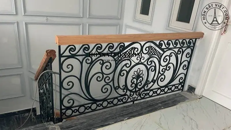 Lắp đặt lan can cho gác lửng tại Cần Thơ