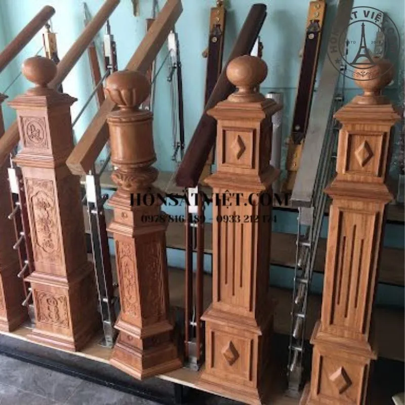 Mẫu trụ gỗ vuông kết hợp nhiều loại cầu thang
