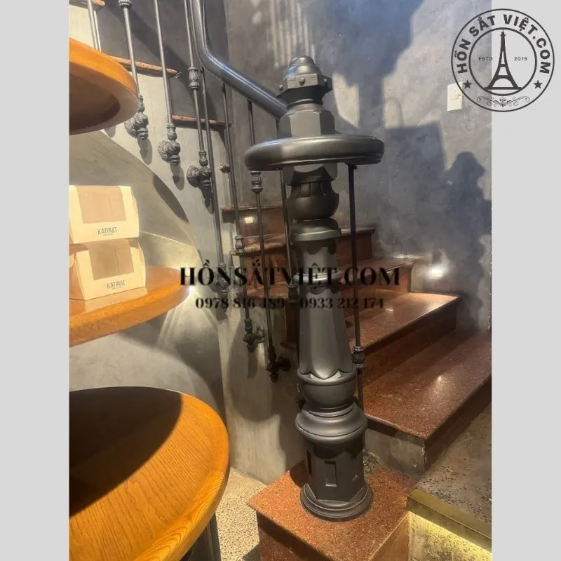 Mẫu trụ đề ba cầu thang độc đáo, phù hợp mọi không gian