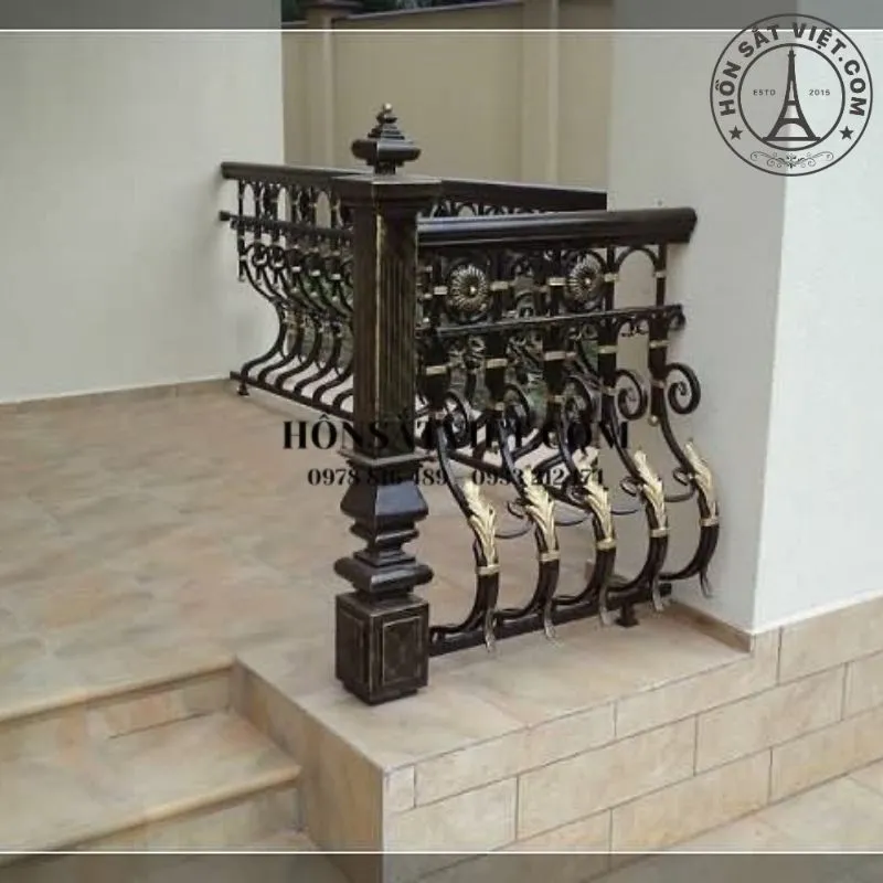 Mẫu trụ cầu thang sắt đơn giản