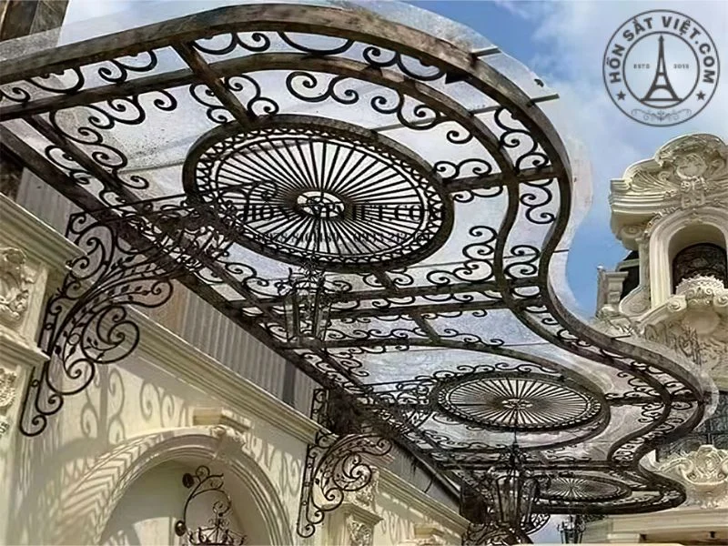 Mái kính nhà khung sắt bền đẹp